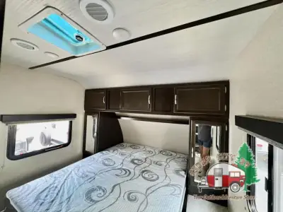 2021 Coachmen Spirit Ultra Lite 2659BH photo 30