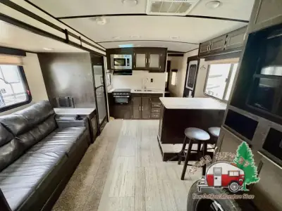 2021 Coachmen Spirit Ultra Lite 2659BH photo 18