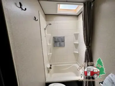 2021 Coachmen Spirit Ultra Lite 2659BH photo 32