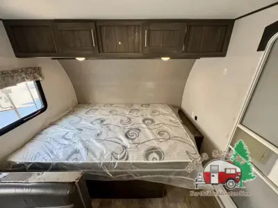 2020 Shasta Rvs Shasta 18BH photo 21