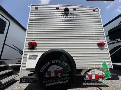 2020 Shasta Rvs Shasta 18BH photo 6