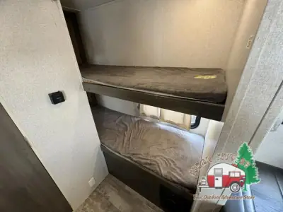 2020 Shasta Rvs Shasta 18BH photo 22