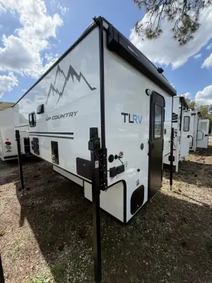 2025 Travel Lite TRAVEL LITE 900U photo 3