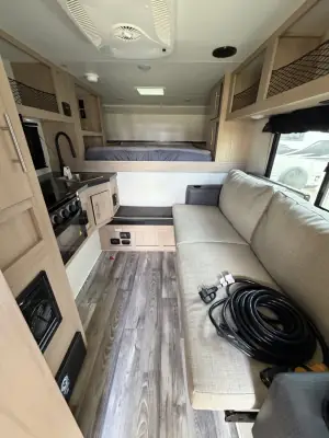 2025 Travel Lite TRAVEL LITE 900U photo 7