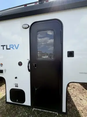 2025 Travel Lite TRAVEL LITE 900U photo 5