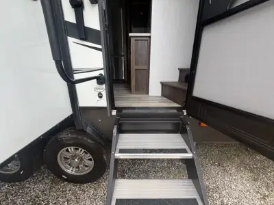 2021 Heartland BIGHORN 3375SS photo 4
