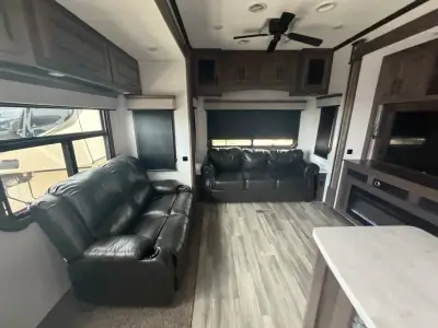 2021 Heartland BIGHORN 3375SS photo 7