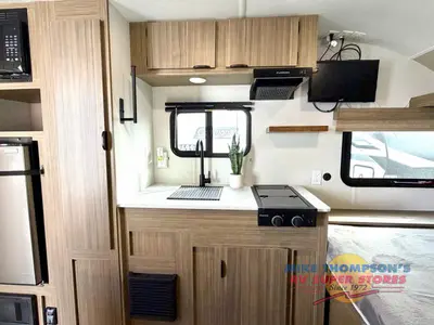 2025 Forest River RV Wildwood Select photo 11