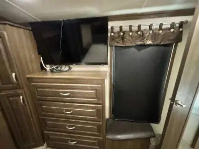2016 Evergreen Bay Hill Fifth Wheel 295RL photo 20