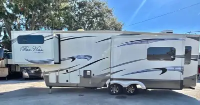 2016 Evergreen Bay Hill Fifth Wheel 295RL photo 7