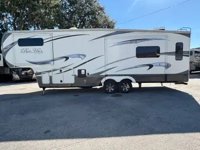 2016 Evergreen Bay Hill Fifth Wheel 295RL photo 2
