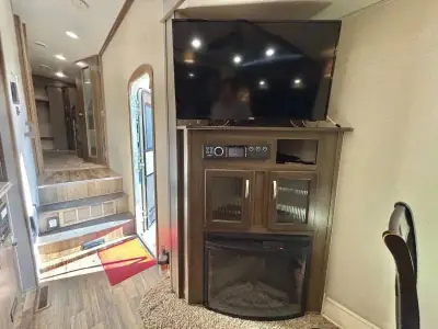 2016 Evergreen Bay Hill Fifth Wheel 295RL photo 11