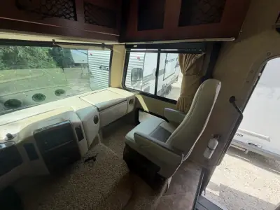 2015 Thor Motor Coach ACE A.C.E. 30 1 30.1 photo 8