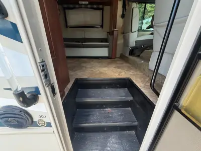 2015 Thor Motor Coach ACE A.C.E. 30 1 30.1 photo 5