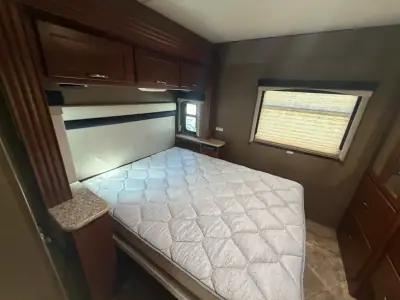 2015 Thor Motor Coach ACE A.C.E. 30 1 30.1 photo 21