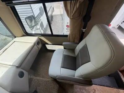 2015 Thor Motor Coach ACE A.C.E. 30 1 30.1 photo 12