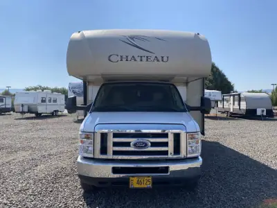 2017 Thor CHATEAU 31Y photo 8