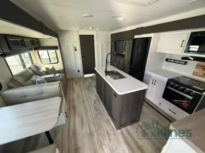2026 Venture SportTrek Touring Edition STT343VIB photo 3
