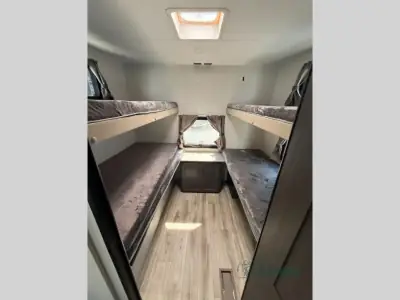 2026 Venture SportTrek Touring Edition STT343VIB photo 8