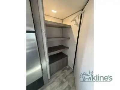 2022 Dutchmen Kodiak SE 27SBH photo 7