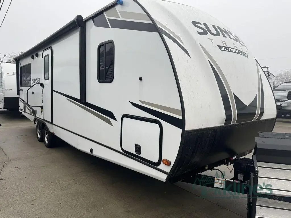 2022 Crossroads Sunset Trail SS268RL exterior