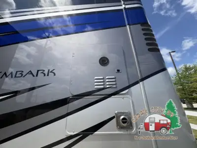 2022 Jayco EMBARK 39BH photo 6