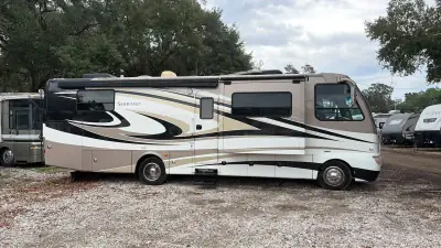 2011 Serrano Serrano Series 31V photo 5
