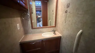 2009 Fleetwood Bounder 35H Ford photo 15