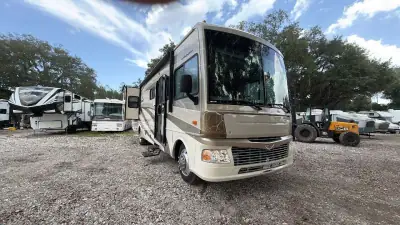 2009 Fleetwood Bounder 35H Ford photo 4