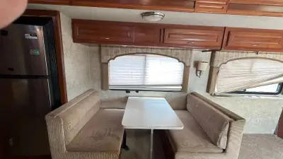 2009 Fleetwood Bounder 35H Ford photo 26