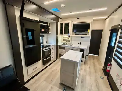 2026 Forest River Cherokee Rogue Armored 26L140 photo 10