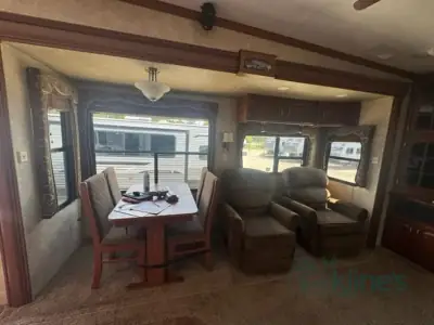 2011 Keystone Alpine 3500RE photo 6