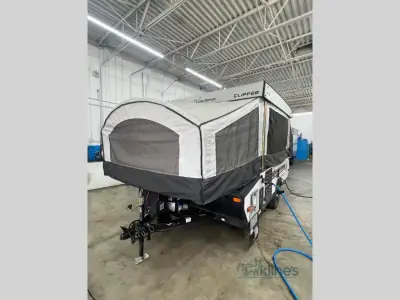 2020 Coachmen Clipper Camping Trailers 108ST Sport photo 3