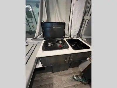 2020 Coachmen Clipper Camping Trailers 108ST Sport photo 6