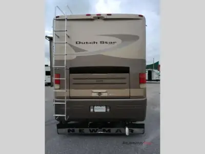 2005 Newmar Dutch Star 4009 photo 6