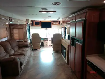 2005 Newmar Dutch Star 4009 photo 39