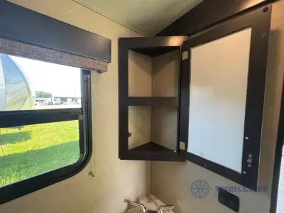 2018 Grand Design Imagine 3170BH photo 26