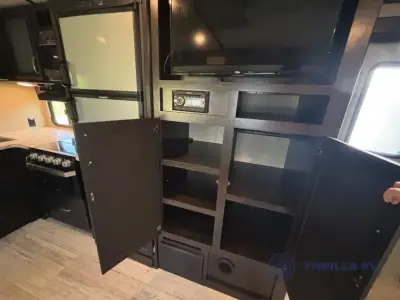2018 Grand Design Imagine 3170BH photo 34