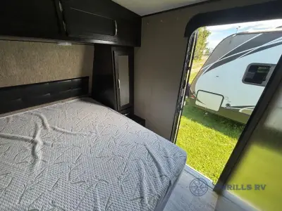 2018 Grand Design Imagine 3170BH photo 22