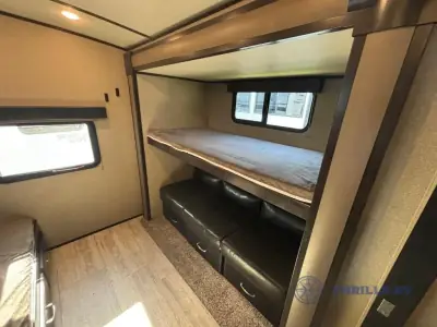 2018 Grand Design Imagine 3170BH photo 15