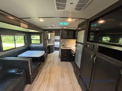 2018 Grand Design Imagine 3170BH photo 8