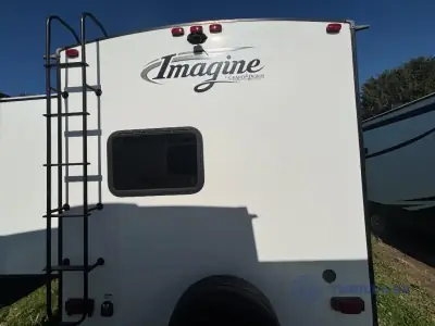 2018 Grand Design Imagine 3170BH photo 6