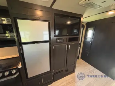 2018 Grand Design Imagine 3170BH photo 10