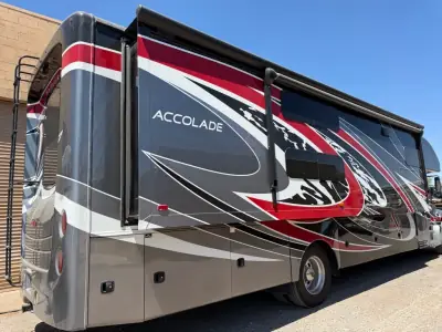 2020 Entegra Coach ACCOLADE 37L photo 3