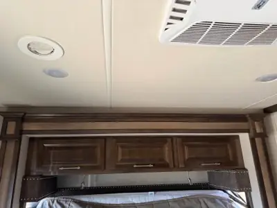 2020 Entegra Coach ACCOLADE 37L photo 26