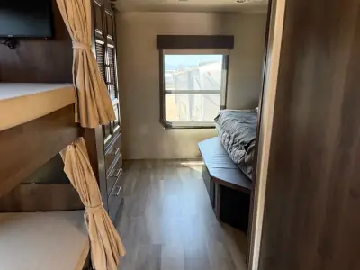 2020 Entegra Coach ACCOLADE 37L photo 17