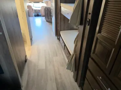 2020 Entegra Coach ACCOLADE 37L photo 27