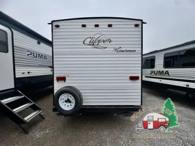2016 Coachmen Clipper Ultra-Lite 17FQ photo 27