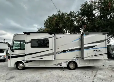 2020 Winnebago Intent 28Y photo 36