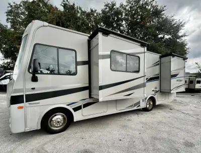 2020 Winnebago Intent 28Y photo 35
